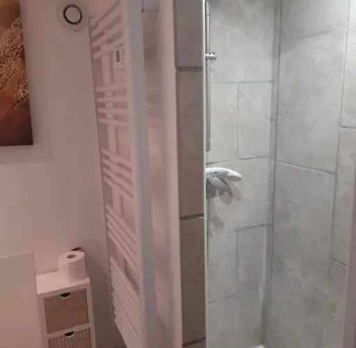 De Caractere Semesterbostad *